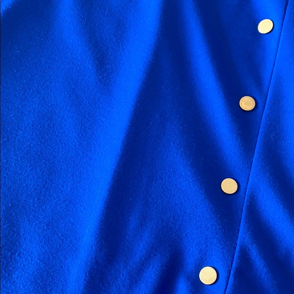 The limited blue pencil skirt with gold buttons - Picture 12 of 15